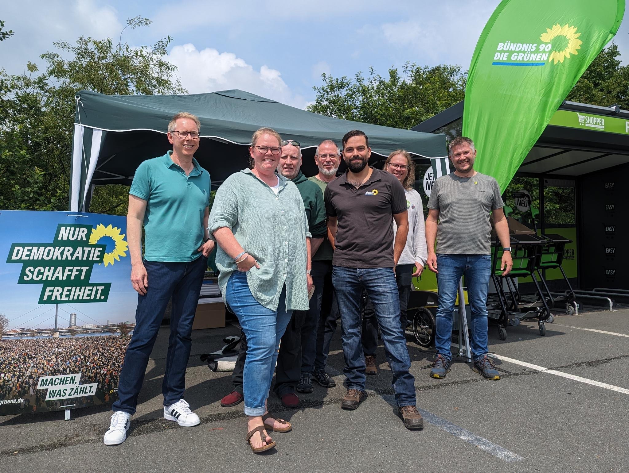 Wahlkampfstand mit Mitgliedern der Grünen vom Ortsverband Porta Westfalica